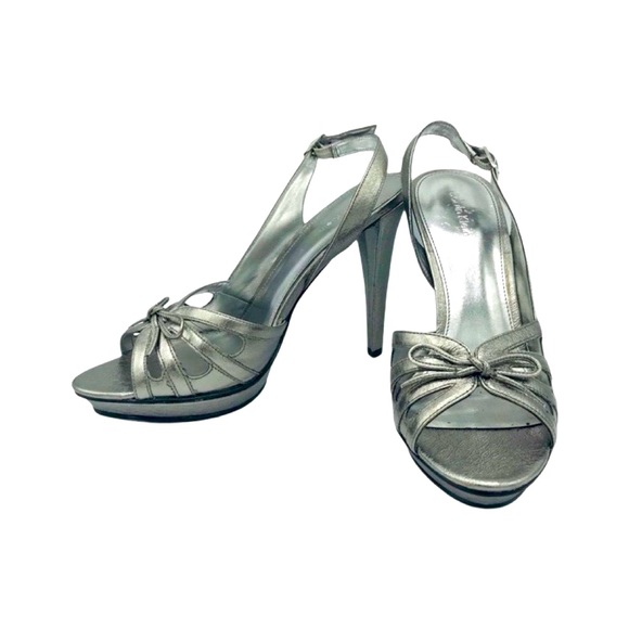 NEW CALVIN KLEIN SILVER LEATHER SLINGBACKS - Picture 3 of 10